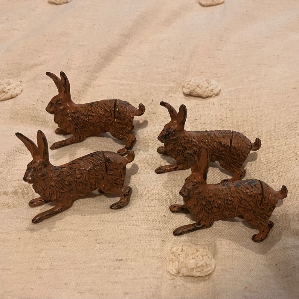Set of 4 Iron Rabbit Place card Holders